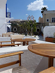 Hotel Captain Manolis, Parikia, Paros, Courtyard